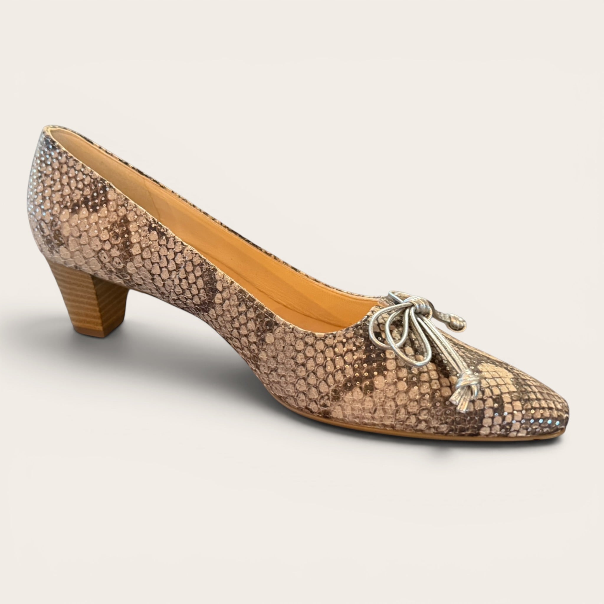Peter Kaiser pumps met slangenprint – maat 38