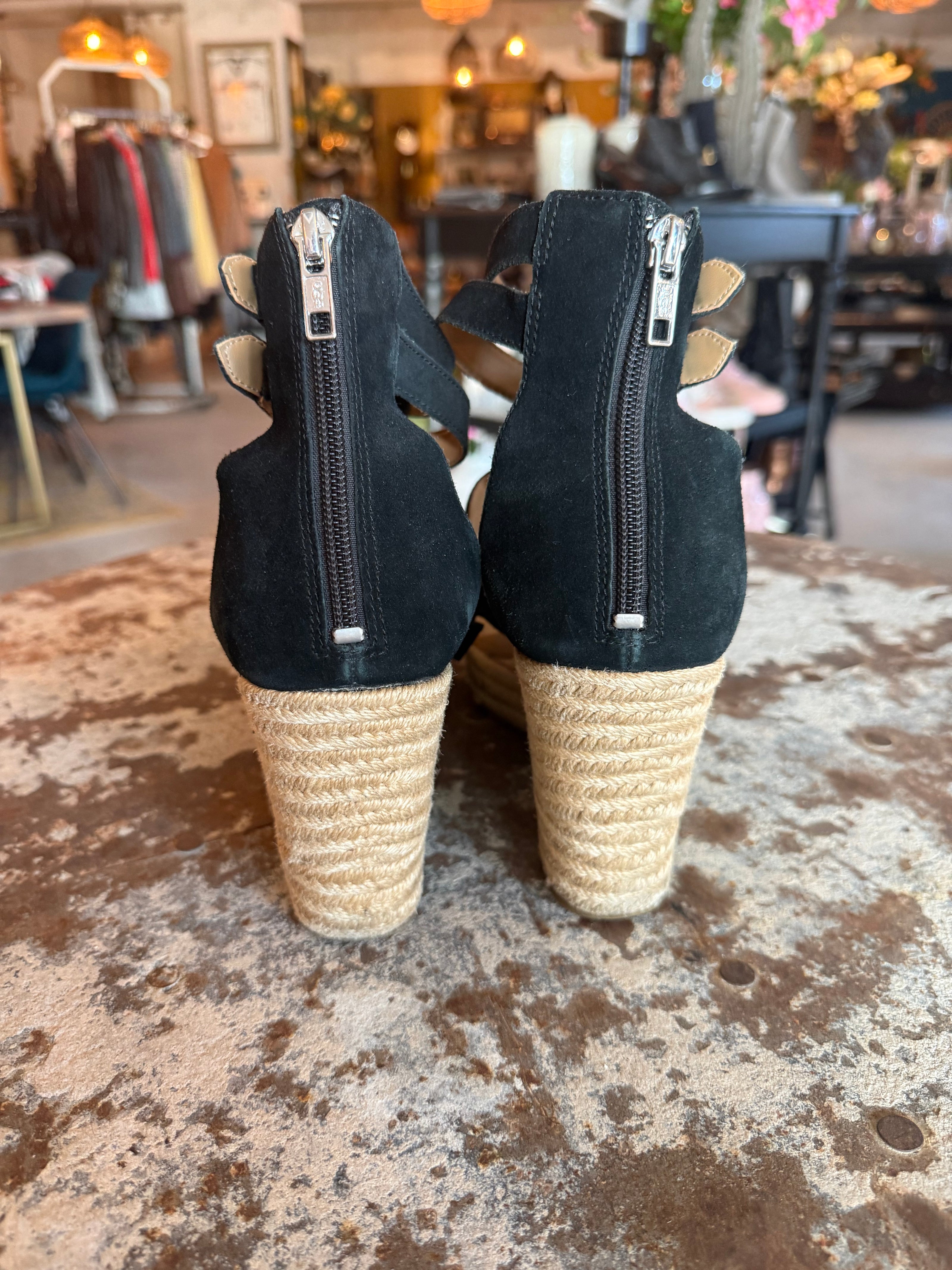 UGG 42