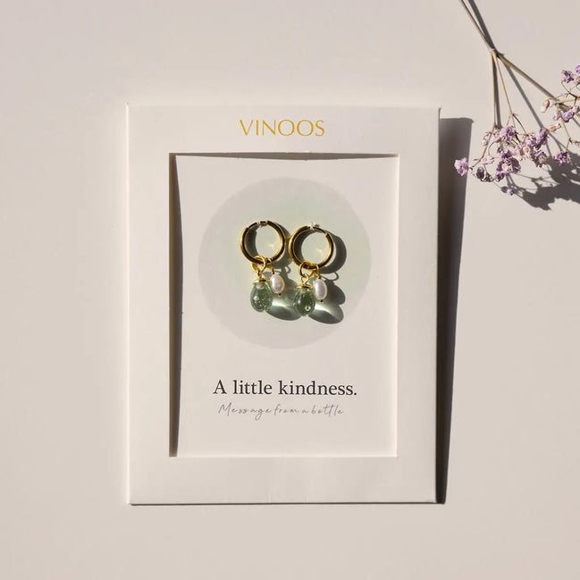 Upcycled oorbellen A little kindness