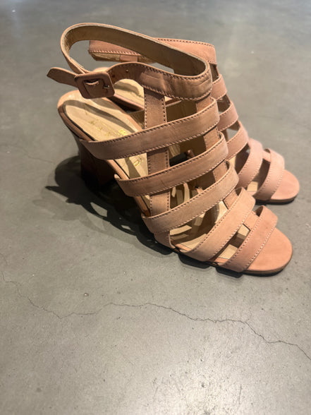 Manfield 38,5