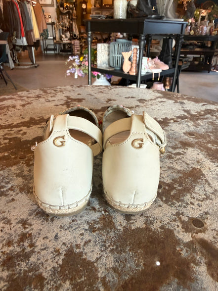 Guess 36