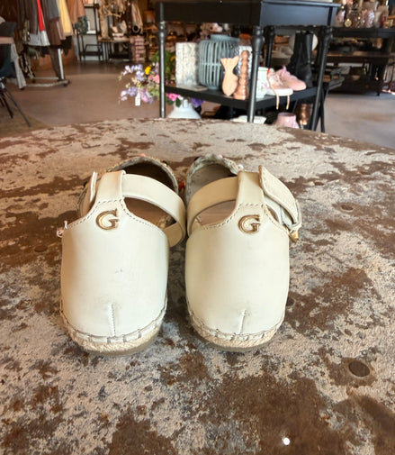 Guess 36