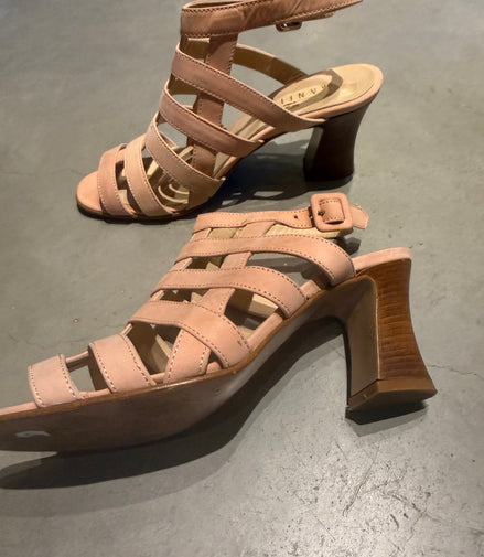 Manfield 38,5
