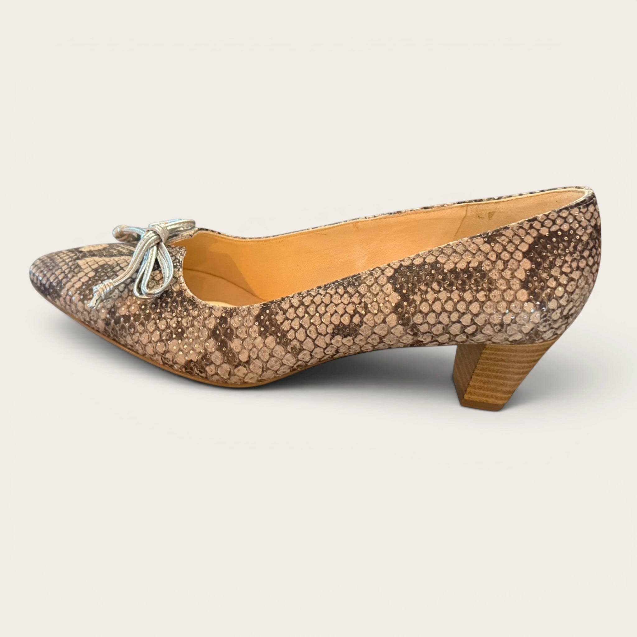 Peter Kaiser pumps met slangenprint – maat 38