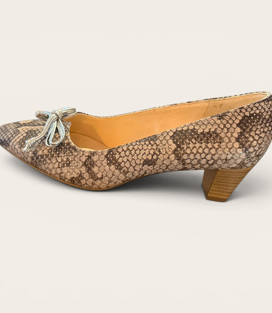 Peter Kaiser pumps met slangenprint – maat 38