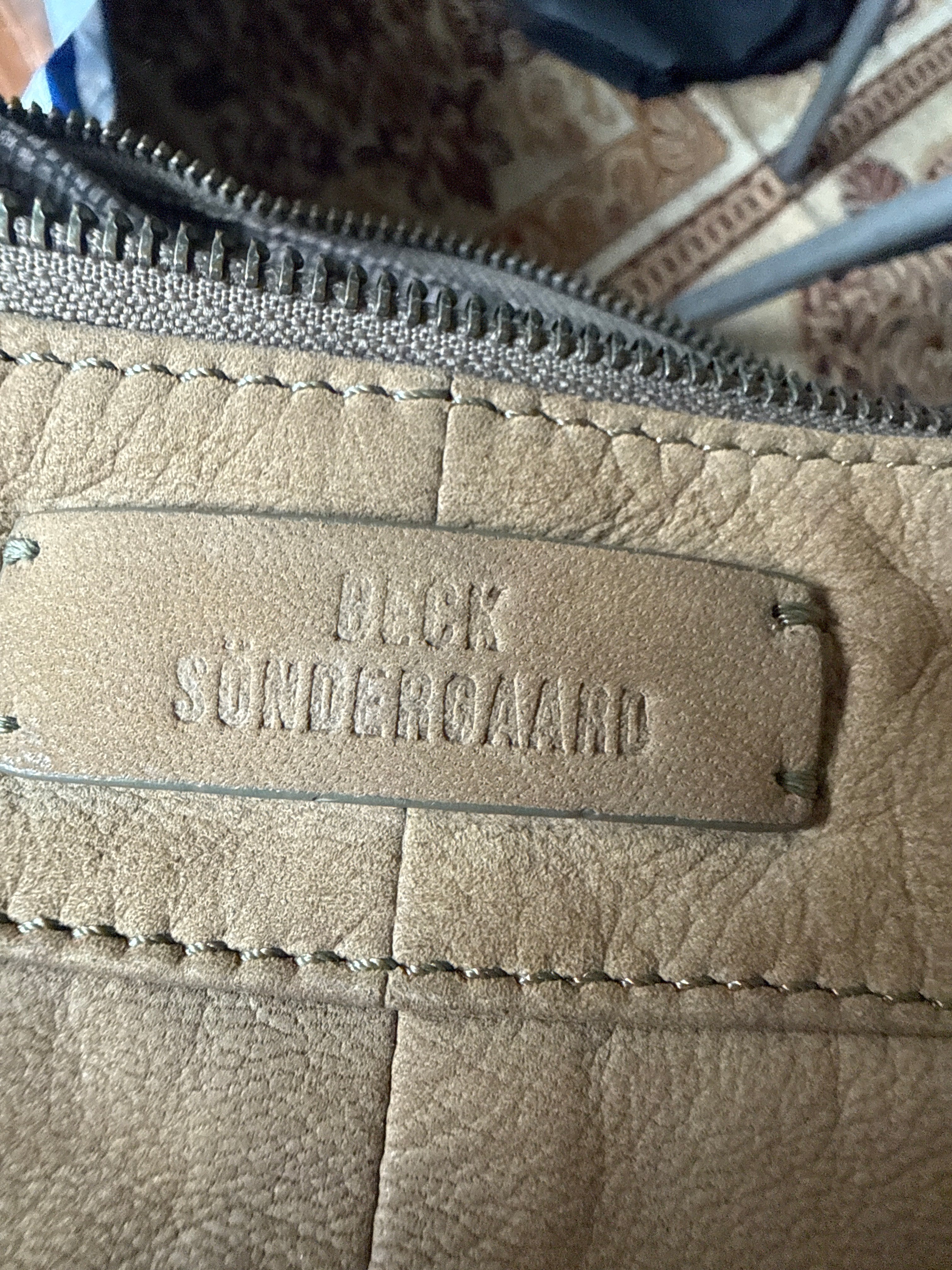 Becksöndergaard leren schoudertas – taupe