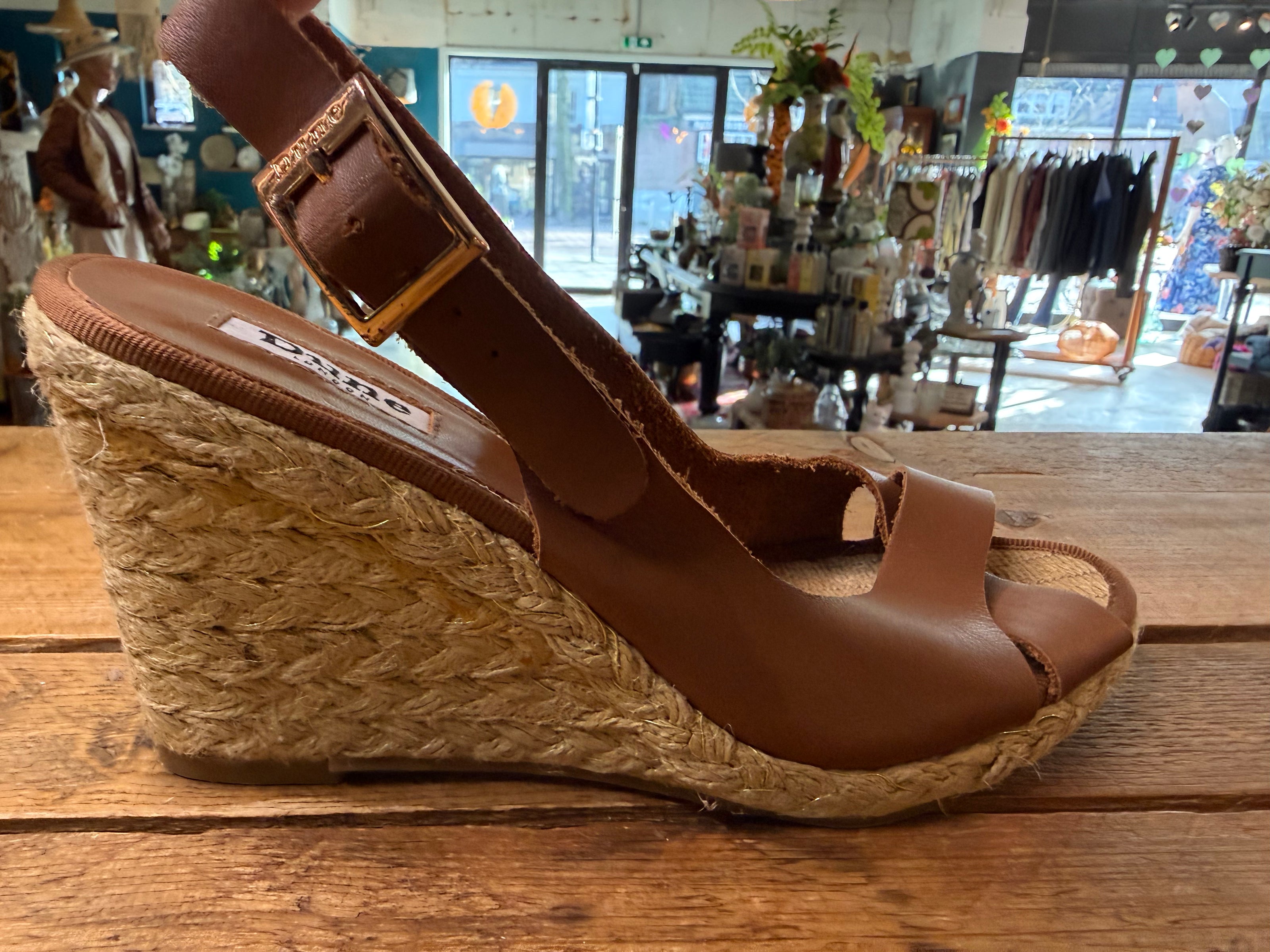 Dune Sleehak Sandalen – Maat 38