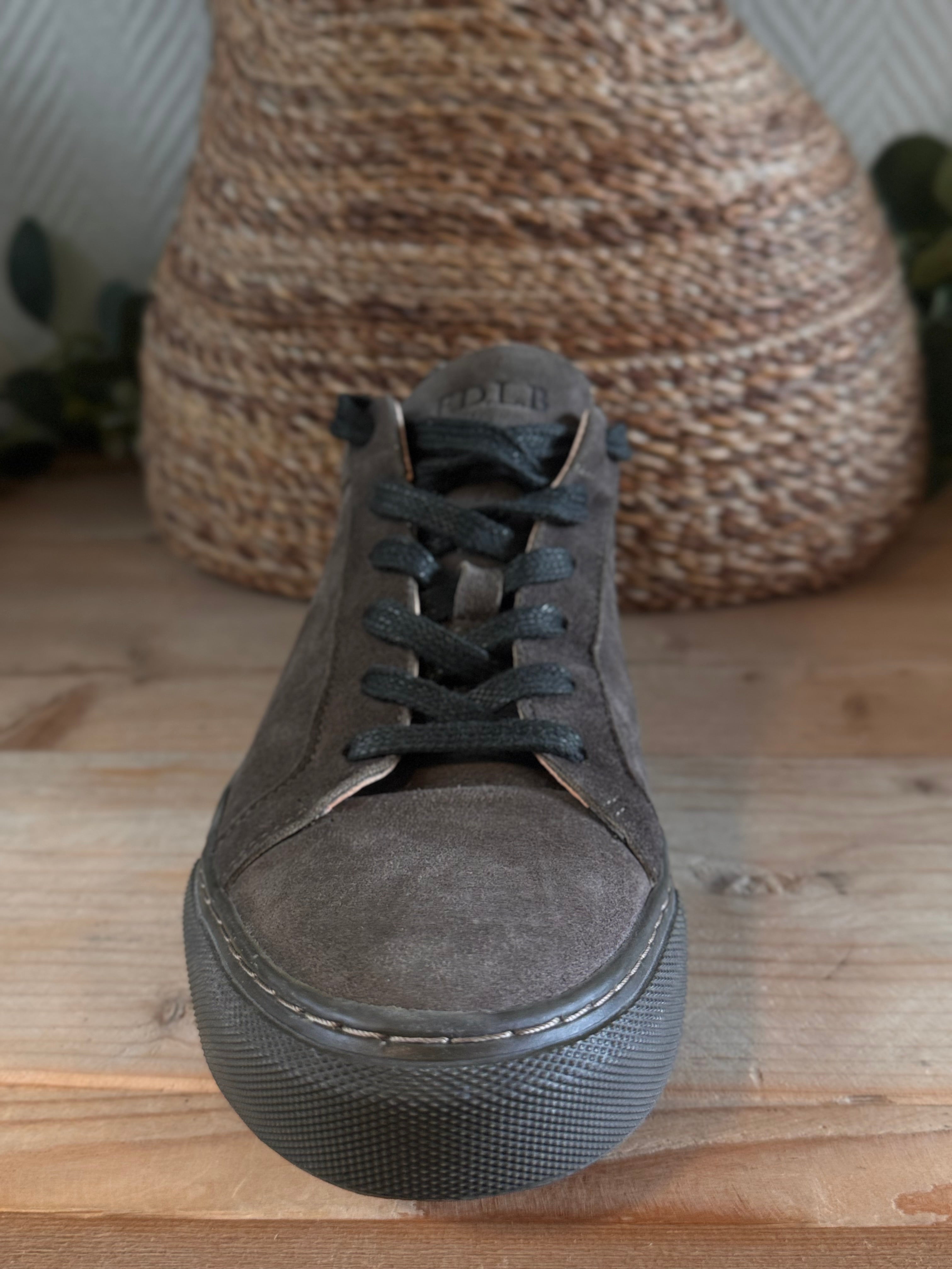 Groene sneaker Fred de la Bretoniere