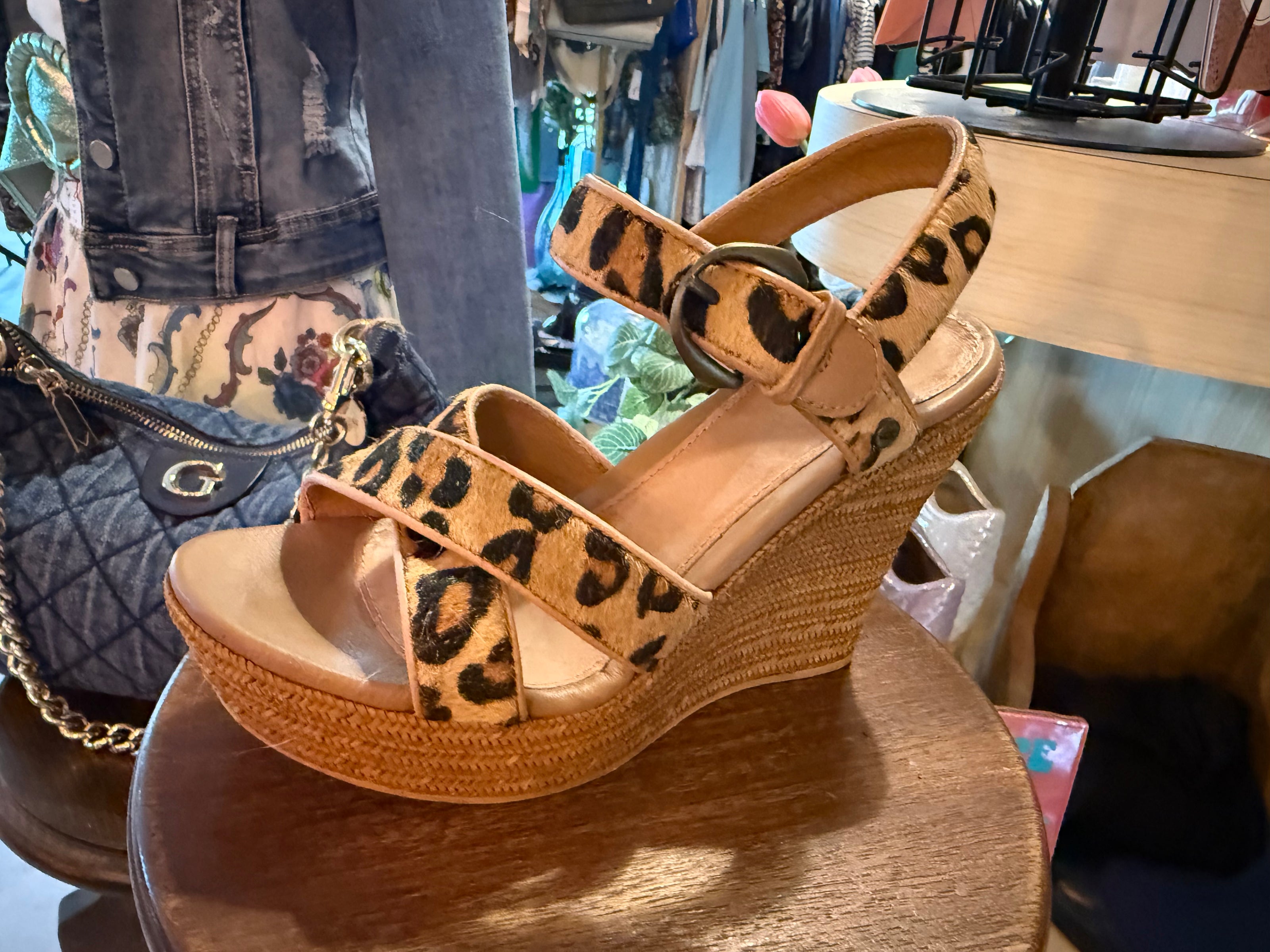 Stijlvolle sleehaksandalen van UGG maat 36