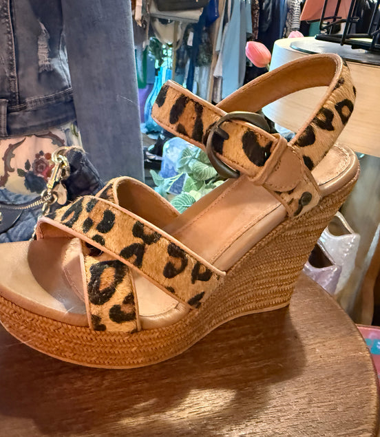 Stijlvolle sleehaksandalen van UGG maat 36