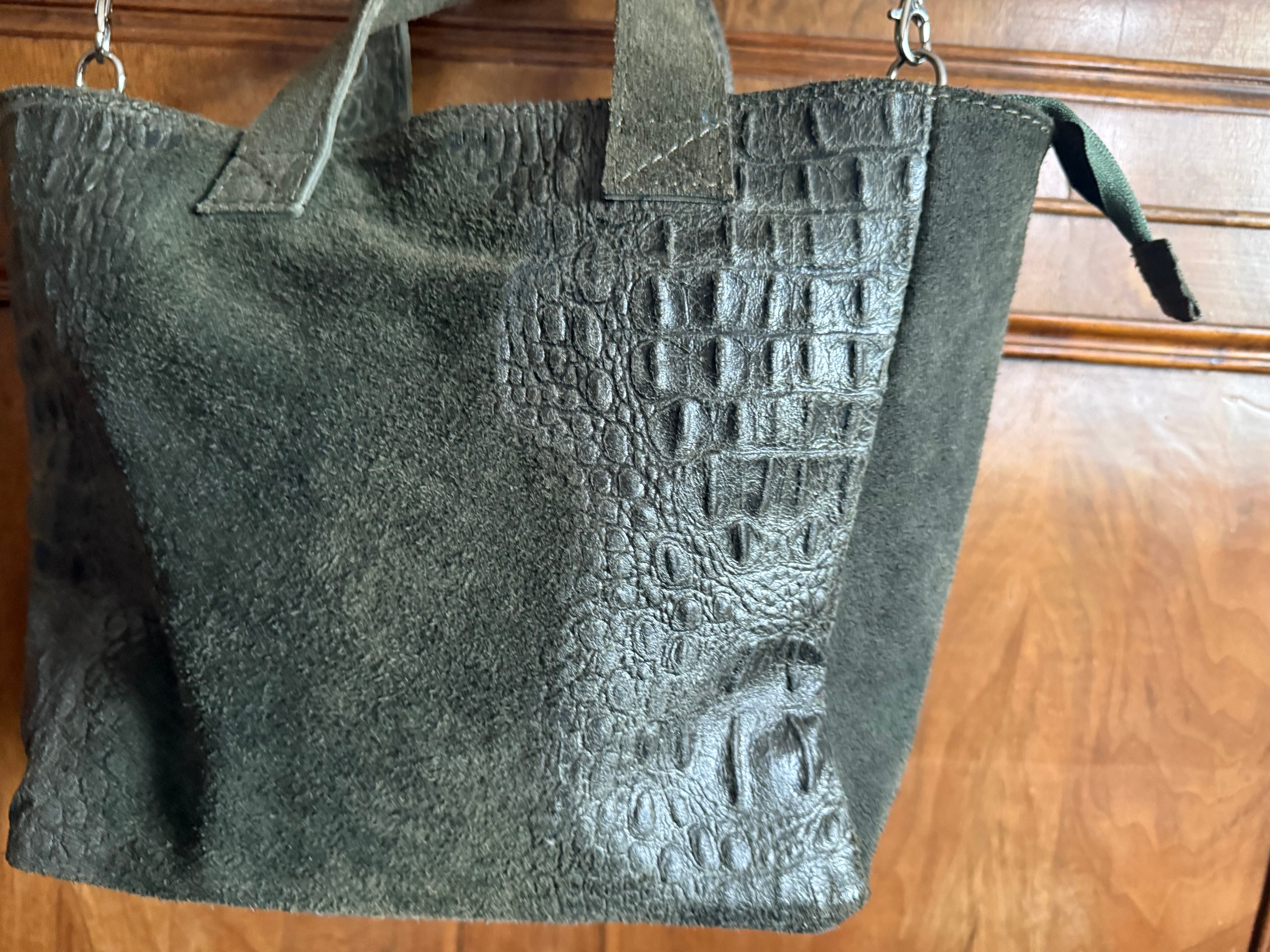Tas van suède leer met crocoprint