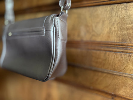 Claudio Ferrici leren crossbodytas met siersteen