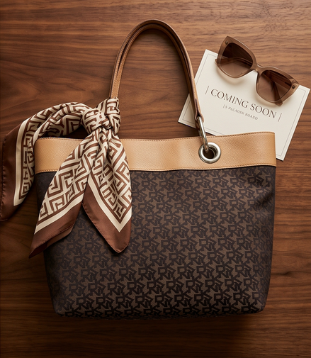 DKNY Monogram Shopper – Bruin/Beige