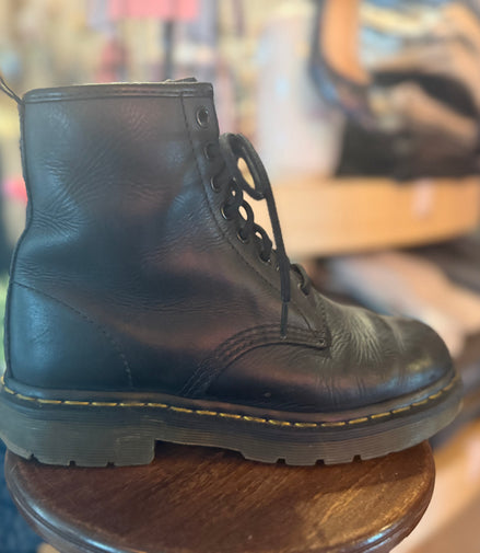 Dr. Martens maat 38