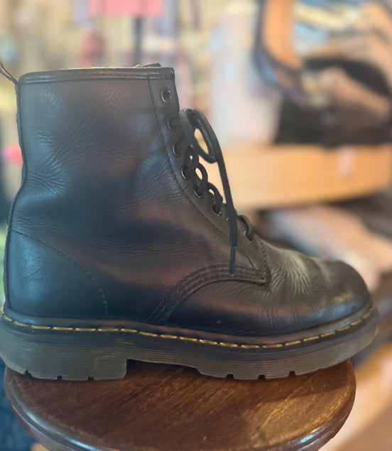 Dr. Martens maat 38