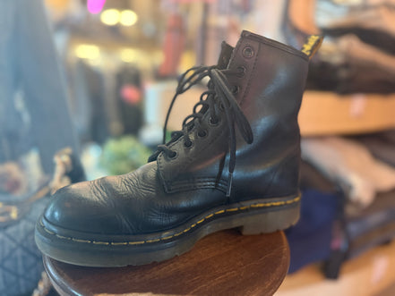 Dr. Martens maat 38