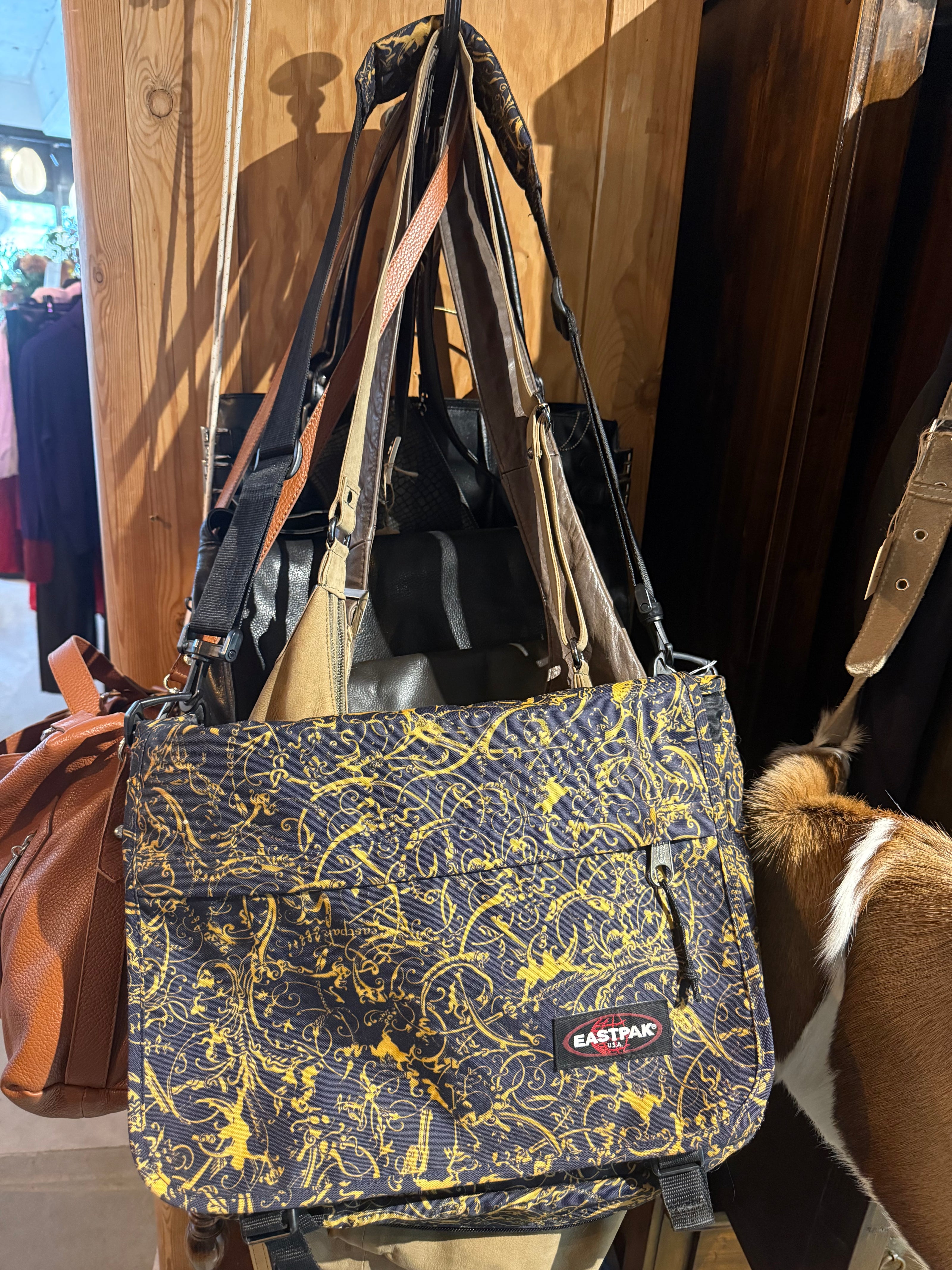 Eastpak messenger schoudertas – geel/zwart