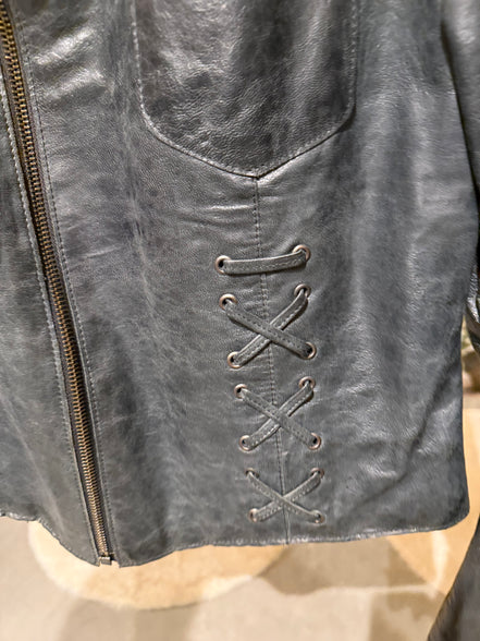 BIBA vintage leren bikerjack met vetersluitin