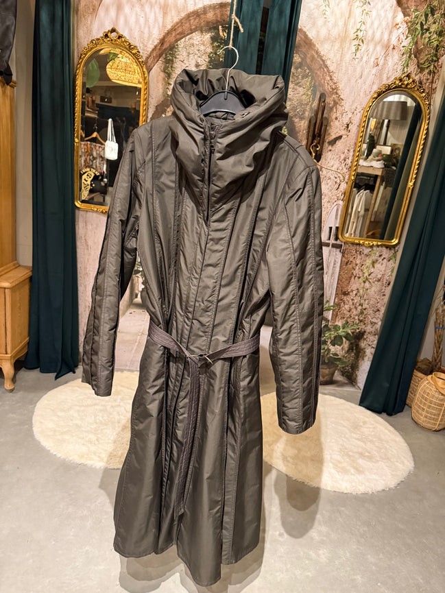 Creenstone lange gewatteerde jas met ceintuur – taupe