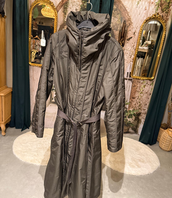Creenstone lange gewatteerde jas met ceintuur – taupe