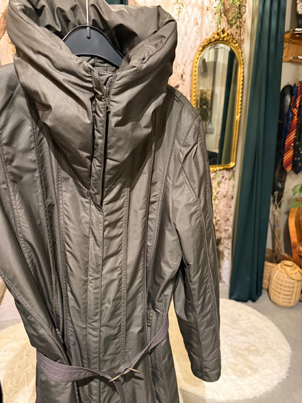 Creenstone lange gewatteerde jas met ceintuur – taupe