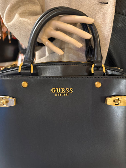 Guess Tas