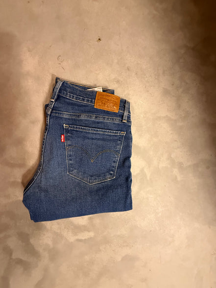 Levi’s 710 Super Skinny Jeans – maat W26