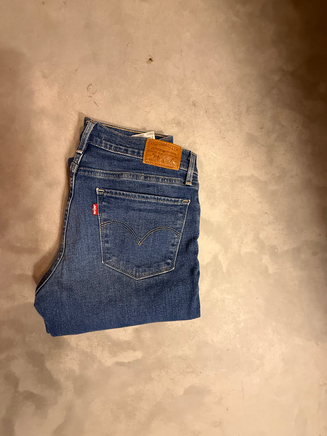 Levi’s 710 Super Skinny Jeans – maat W26