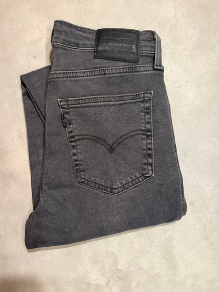Levi’s 721 High Rise Skinny – grey denim