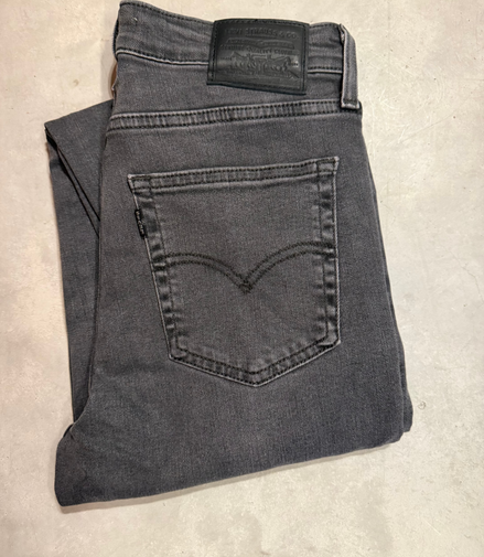Levi’s 721 High Rise Skinny – grey denim