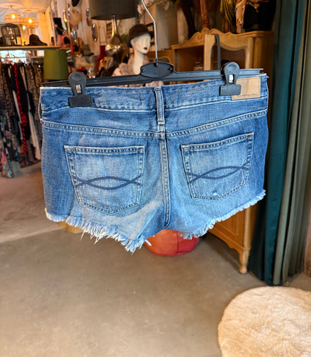 Abercrombie &amp; Fitch boyfriend short – maat 27