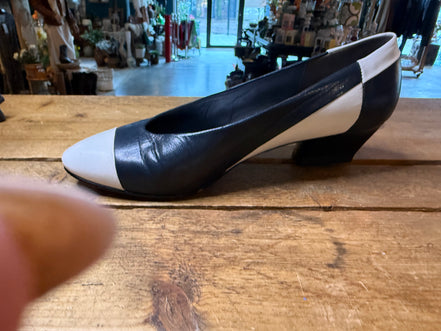 Elegance by Helioform pumps