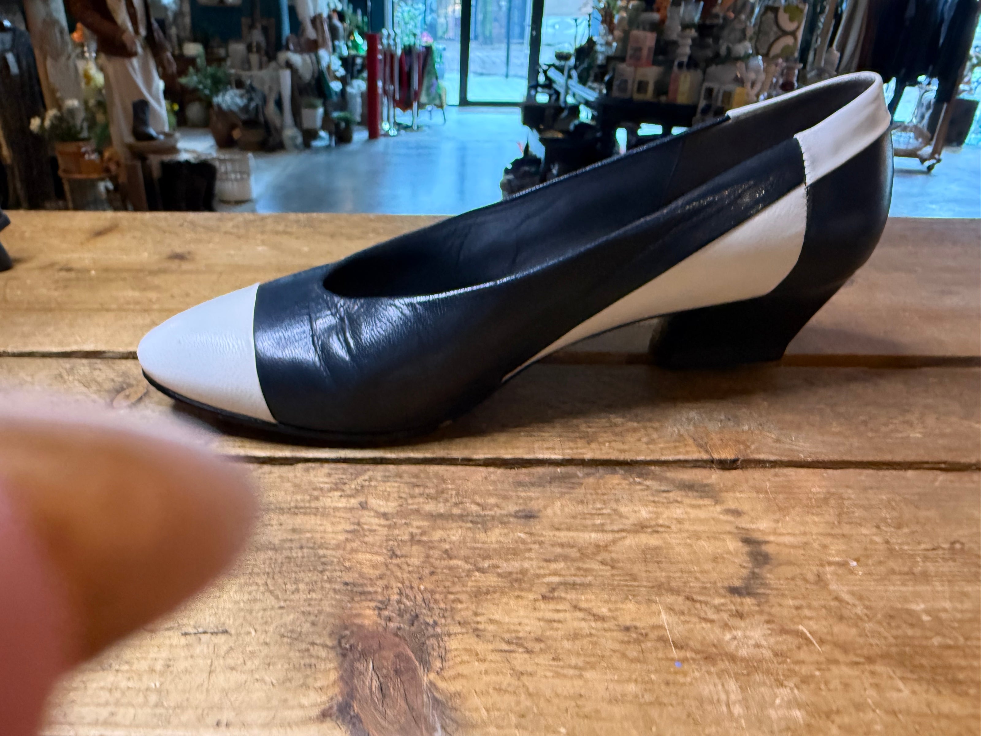 Elegance by Helioform pumps