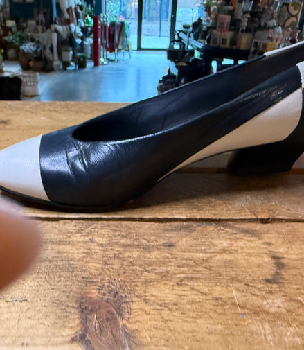 Elegance by Helioform pumps