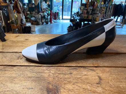 Elegance by Helioform pumps
