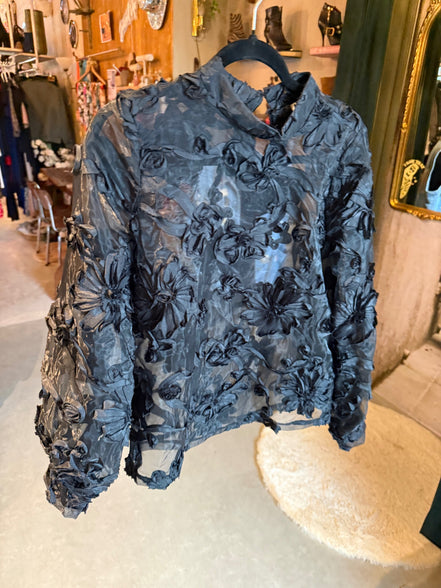 Aaiko zwarte blouse met bloemenapplicaties