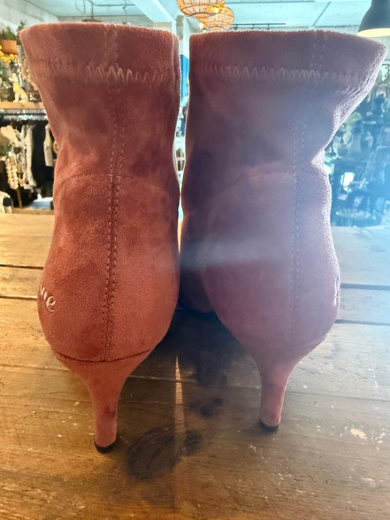 Coster Copenhagen terracotta enkellaarsjes ‘love’ – maat 38
