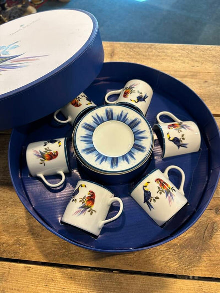 Kop en schotel set van designer Tania Bulhoes