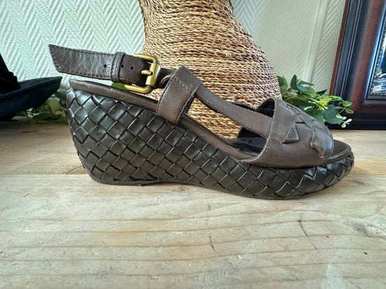 Sandals Bottega Veneta — Bottega Veneta / 36.5