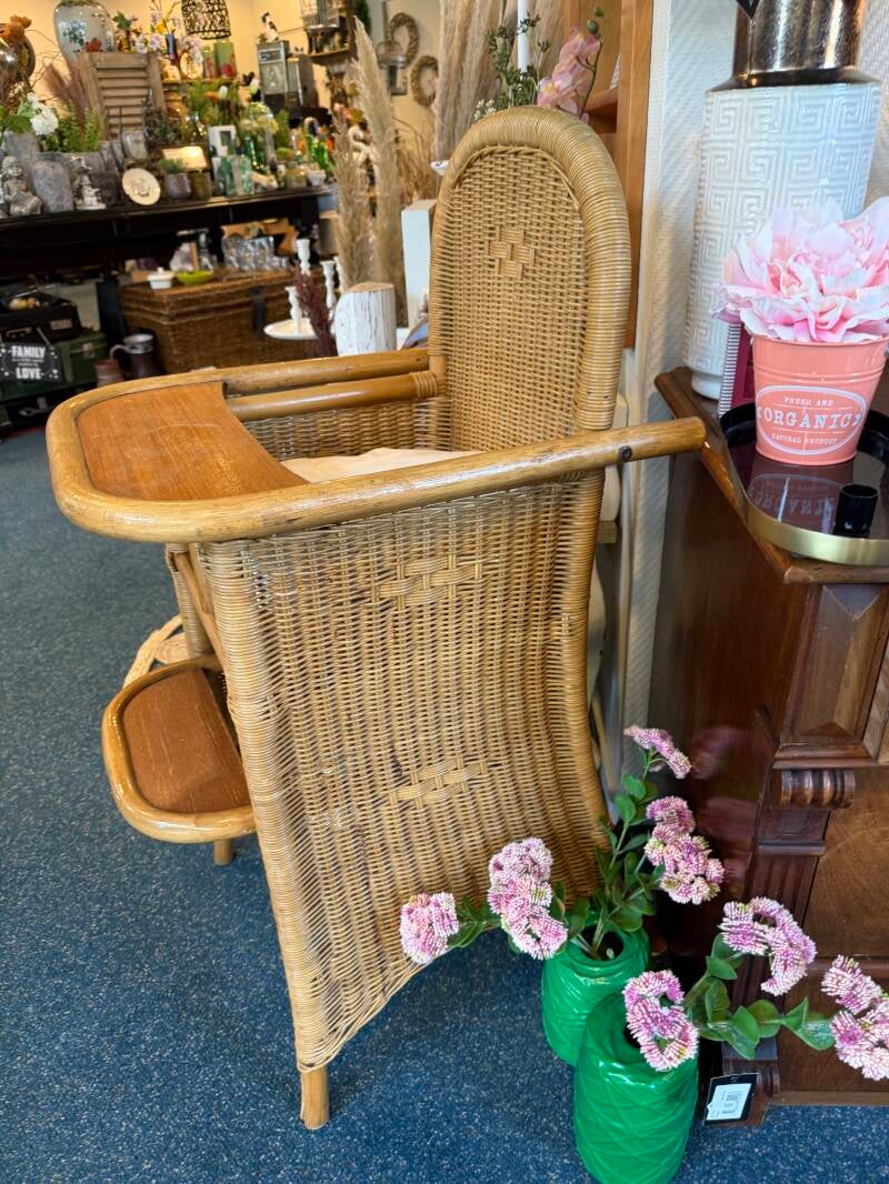 Rotan kinderstoel