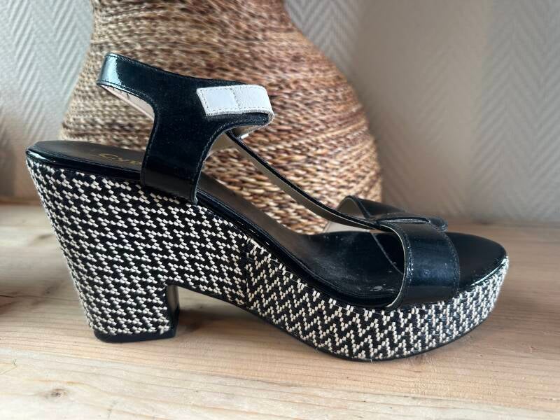 Earosoles Sandals — 40