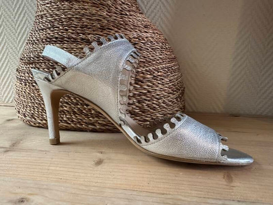 Zinda Pump silver — 39