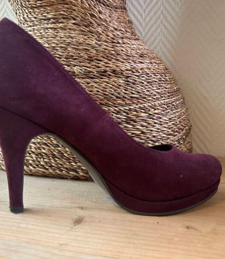 Tamaris purple pump — 39 / Tamaris