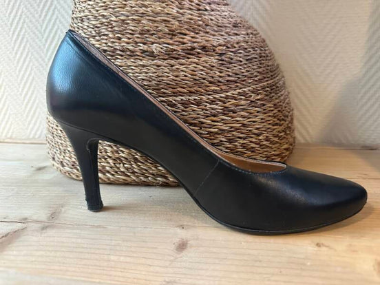Bijenkorf Pump black — 39