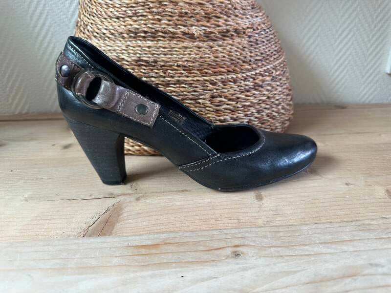 Carmens pump — 39 / Carmens