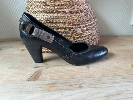 Carmens pump — 39 / Carmens