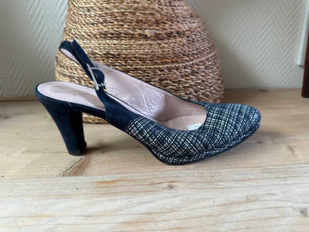 Lilian Pump — 40 / Lilian