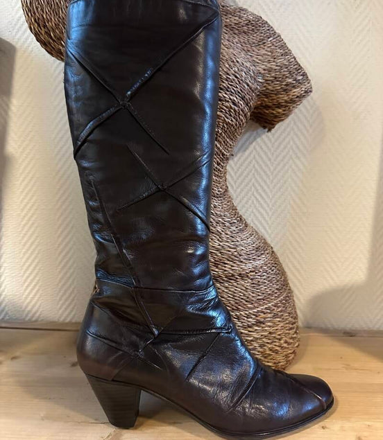 Everybody boots — Everybody / 41