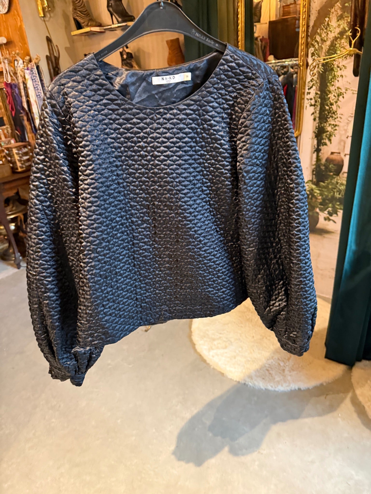 NA-KD top maat 38 – voorkant