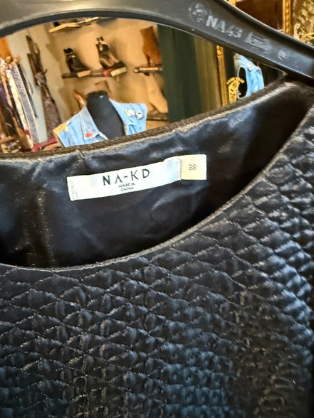 NA-KD top maat 38 – label
